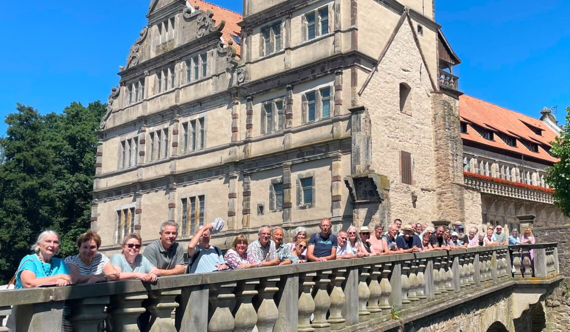 Rencontre annuelle avec nos amis de Herford
Ici chateau de Schloss Brake à Lemgo  